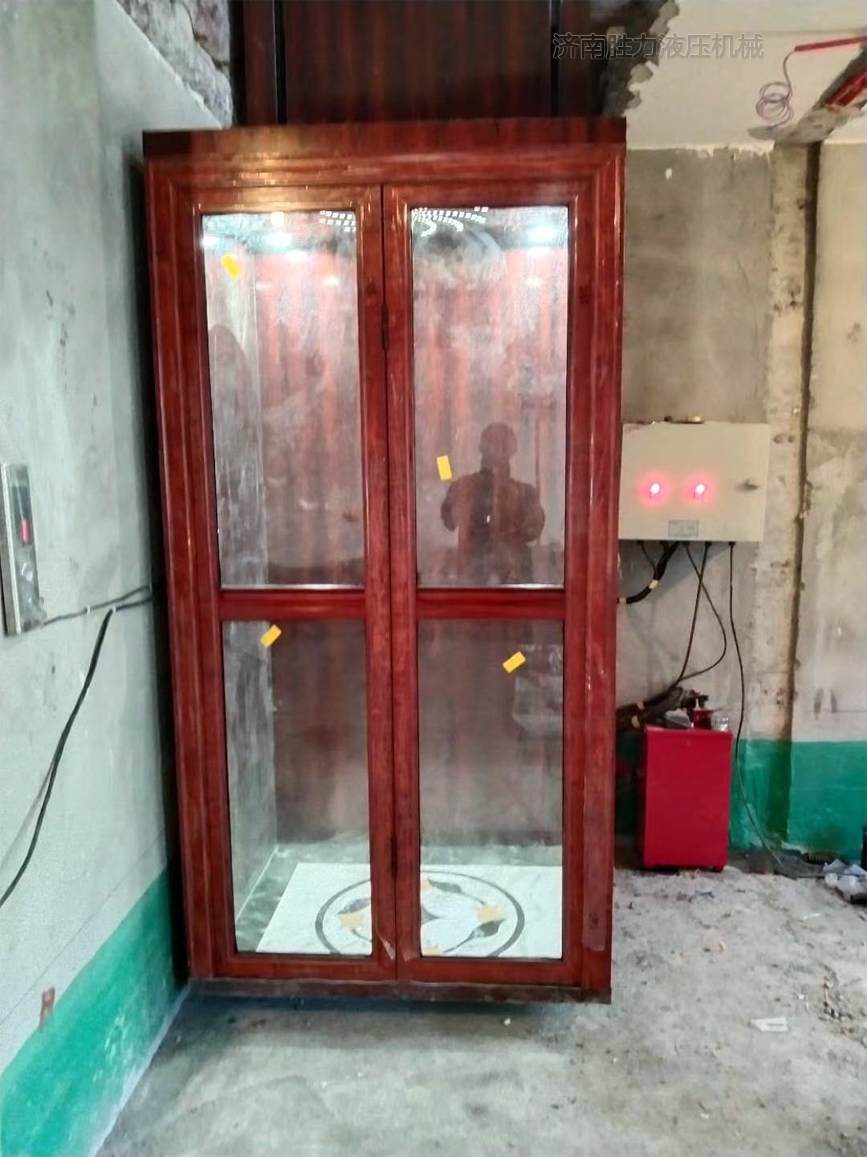 家用小型电梯在西安安装完毕！